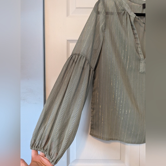 3/$20! Reset Boho Chiffon Blouse - Picture 6 of 10